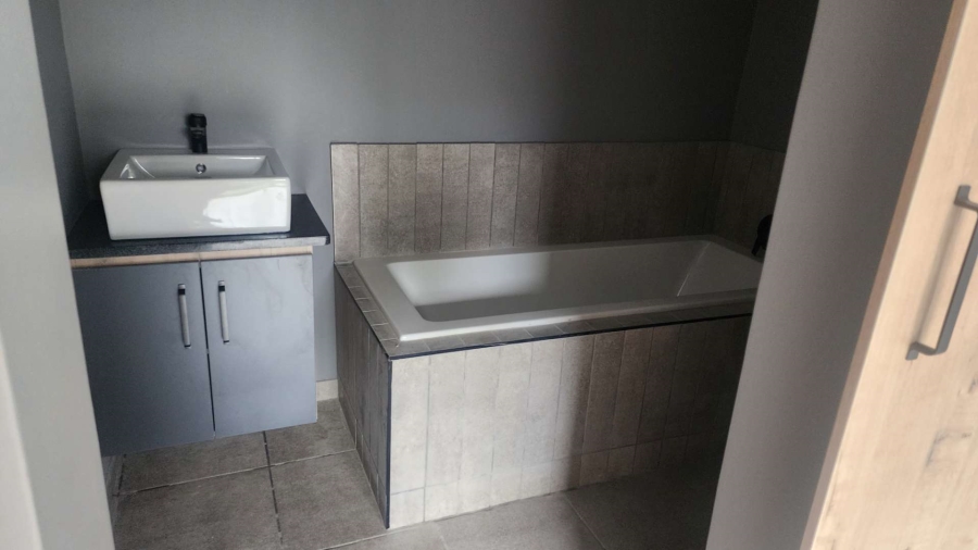 2 Bedroom Property for Sale in Rustenburg North West